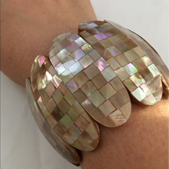 Mother of pearl stretchable bracelet - Picture 3 of 8